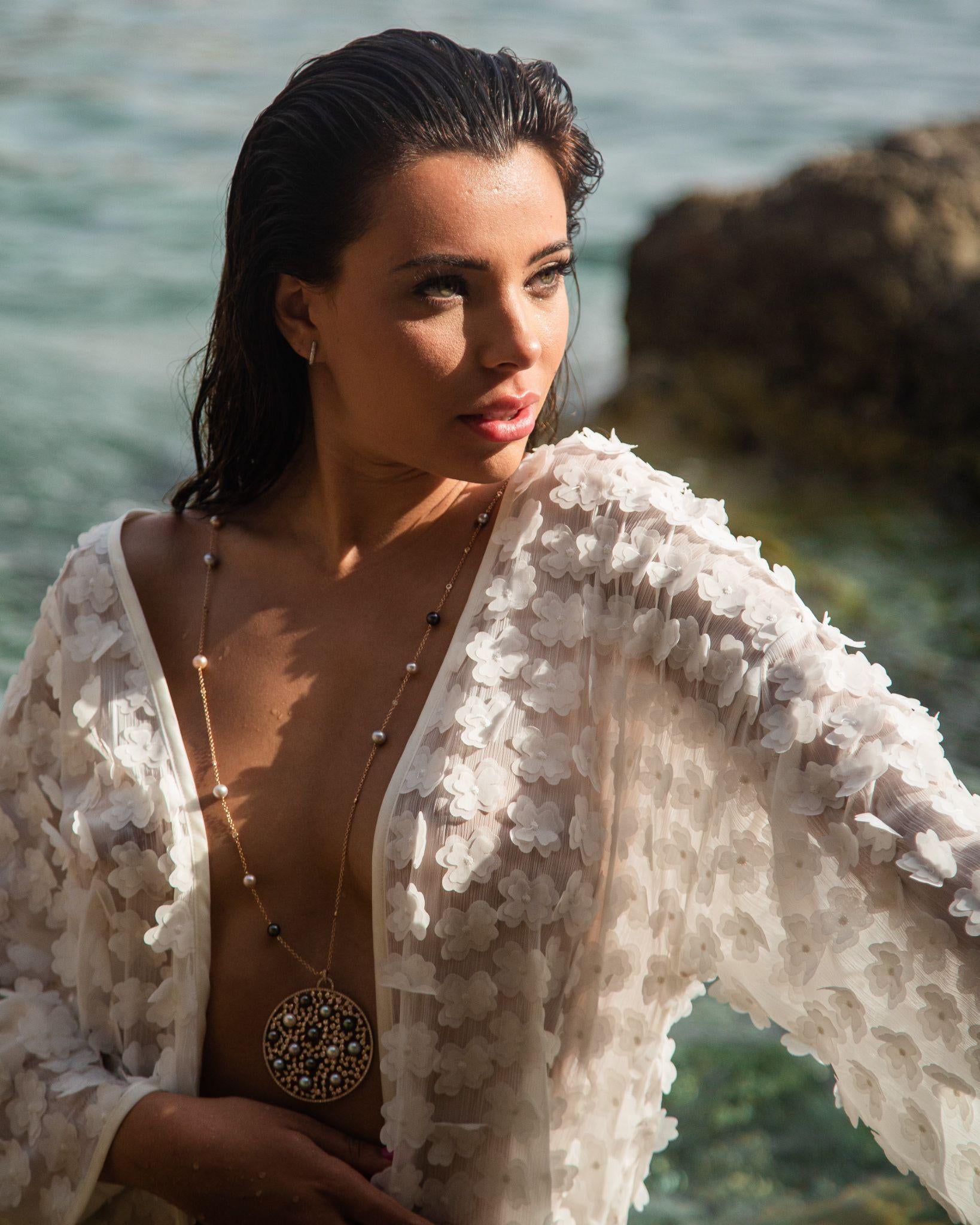 Kimono Signature Flower 3D White Long